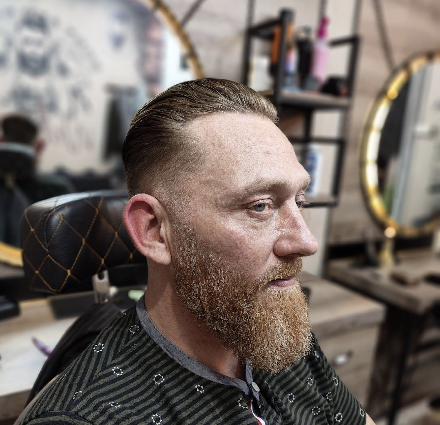 Frisør på Vesterbro - MUJII'S barberforretning på Enghavevej 70 nær Enghave Plads